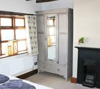 Вилла 1 High Street Abbots Bromley Экстерьер фото